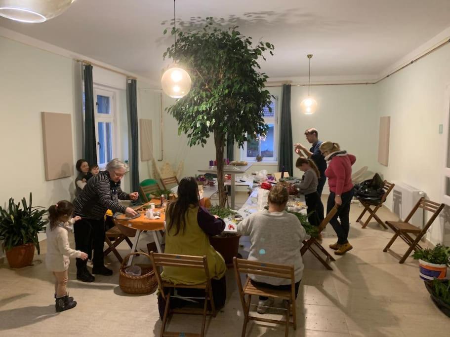 Parokia Apartman Es Coworking A Balaton Mellett Kaptalantoti Экстерьер фото